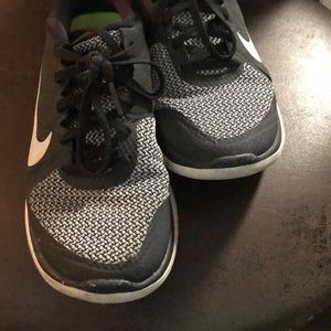 Nike Shoes - Nike Free 4.0 Nike Shoes - Nike Free 4.0